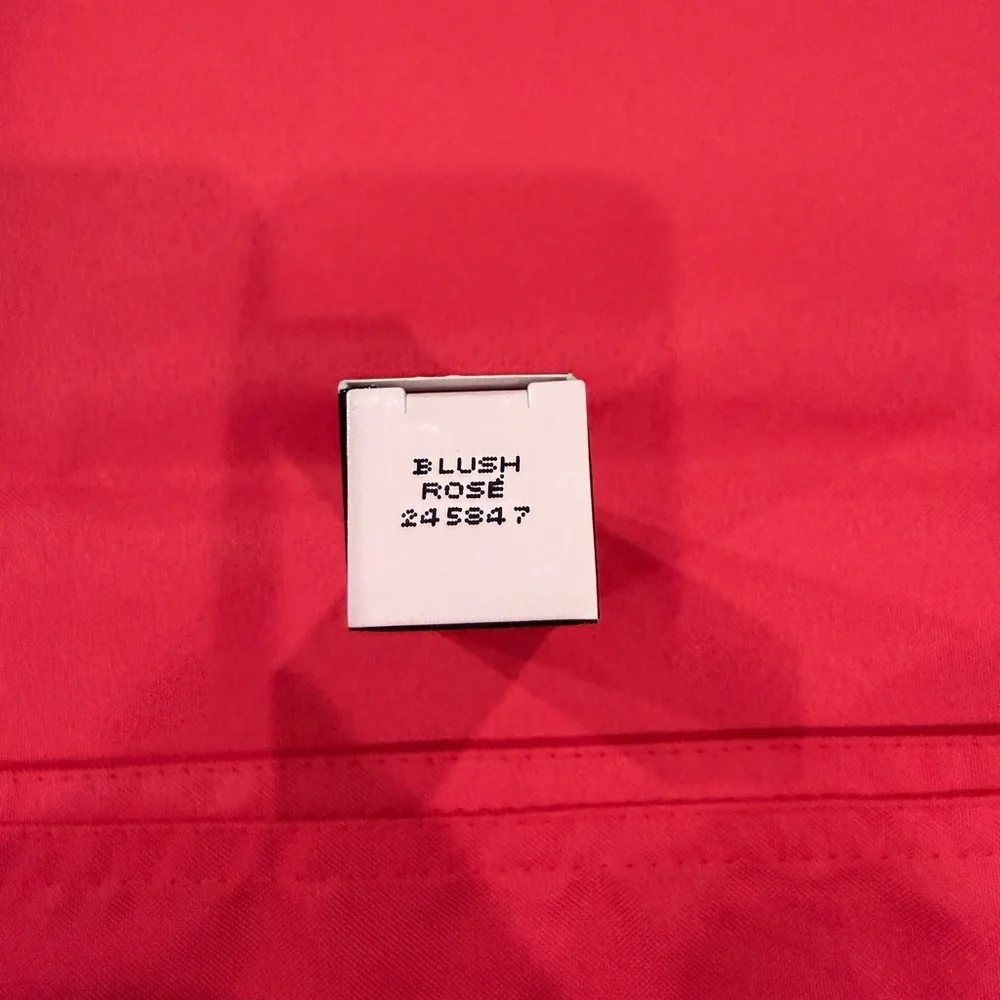 Mary Kay Limited Edition Tinted Lip Oil Blush Rose New in Box